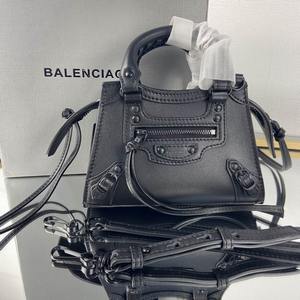 Balenciaga Handbags 559